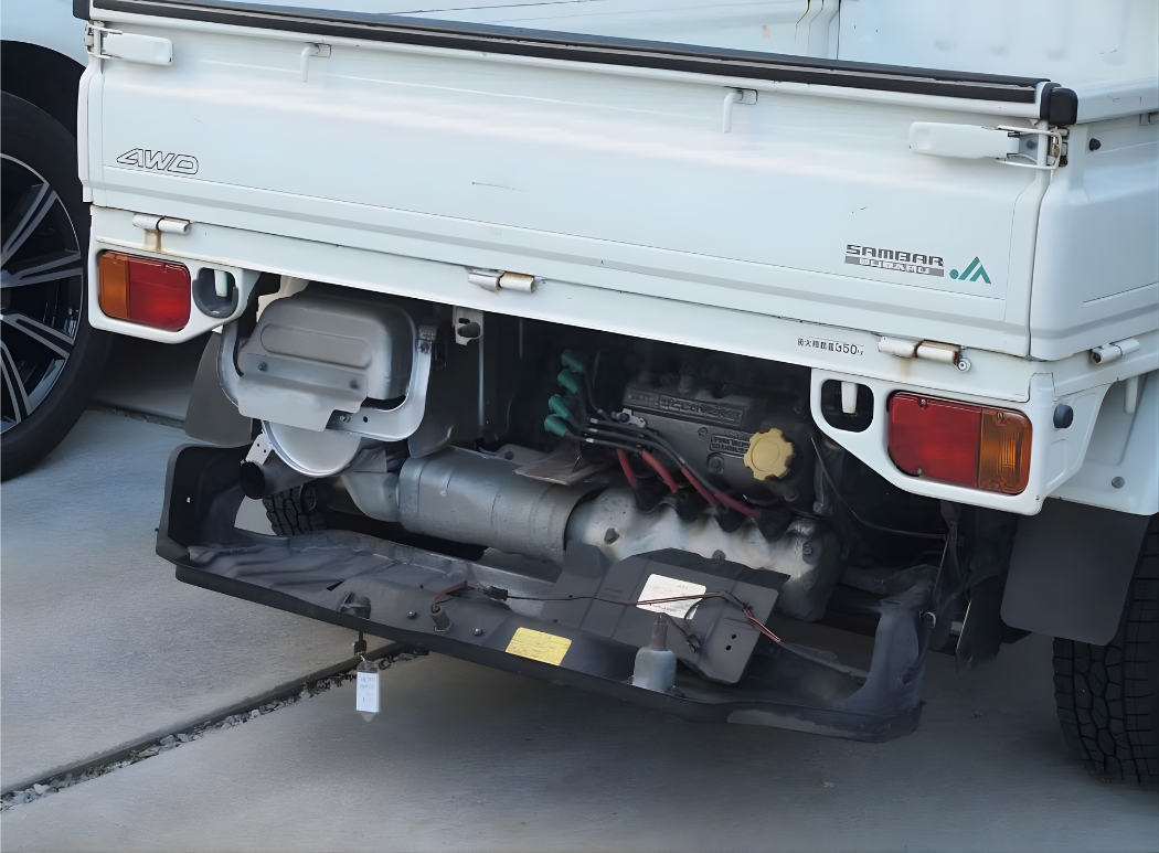 2000 Subaru Sambar Truck - Rear Engine Bay
